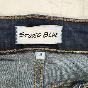 Women’s Studio Blue Denim Jeans Size 28